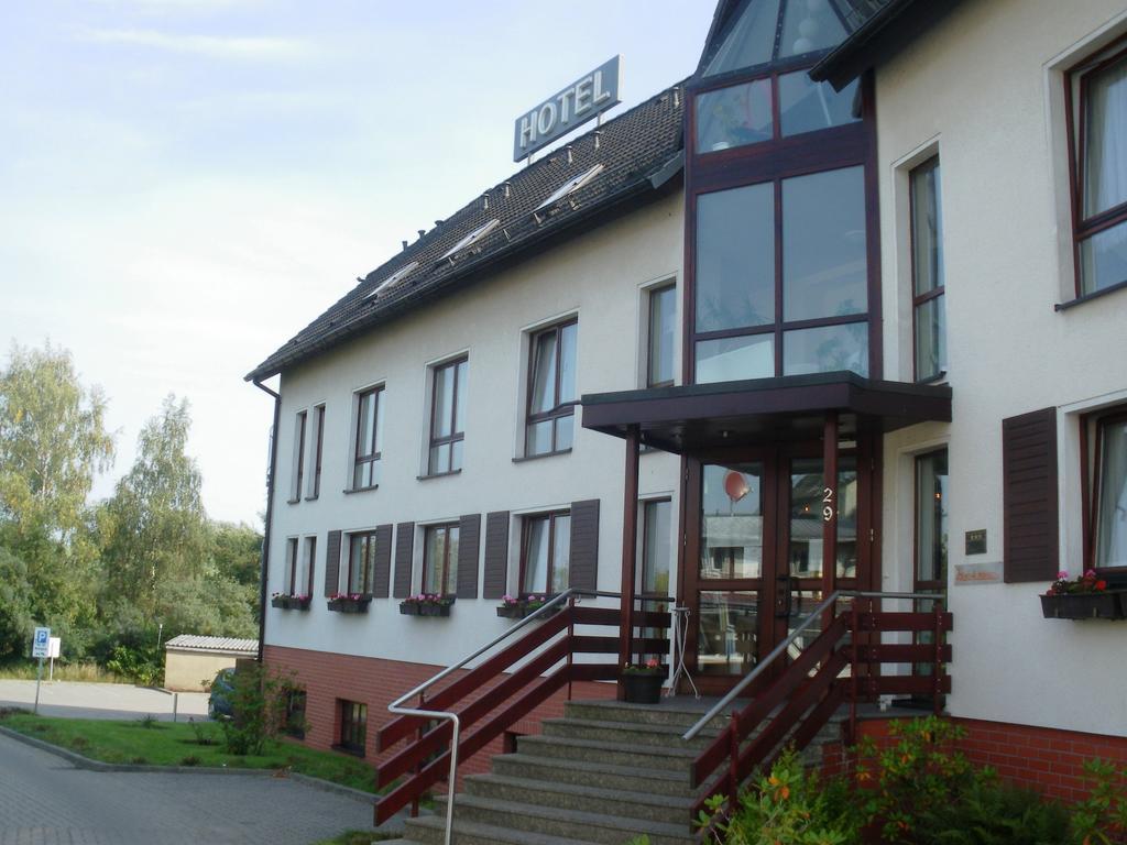 Hotel Reke Plau am See Exterior photo